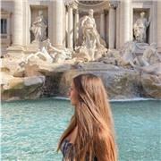 Pédagogue Passionnée - Forte d’une expérience variée, j’accompagne les élèves avec bienveillance et motivation.